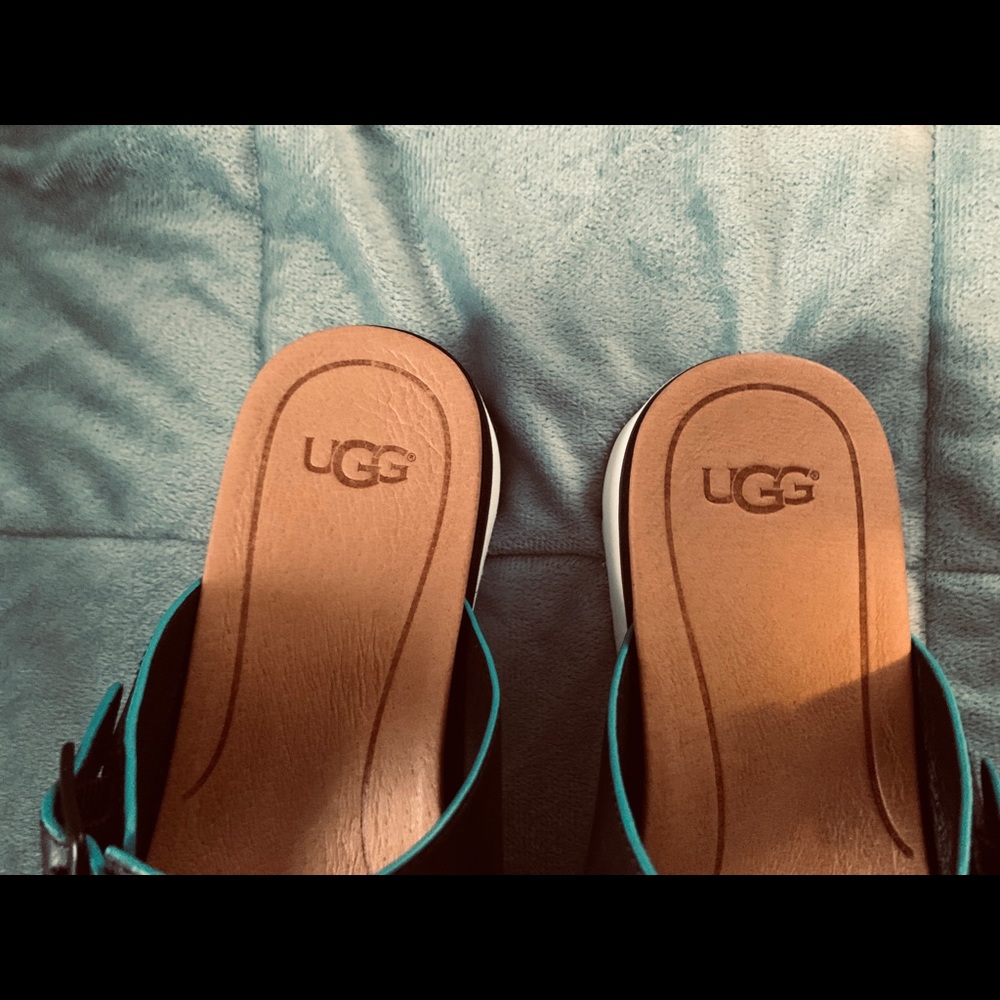 UGG SANDALS - Picture 5 of 8